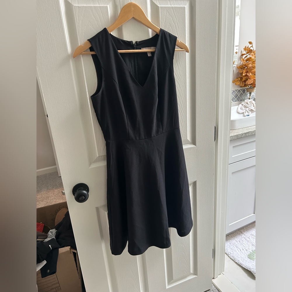 Banana Republic Classic Black V-Neck Sleeveless Dress